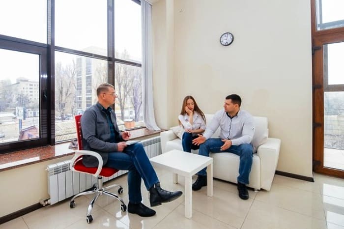 فوائد مراجعة طبيب نفسي بعد الفشل العاطفي مراجعة طبيب نفسي