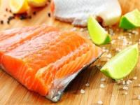 سمك السلمون بصوص الليمون