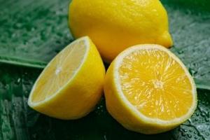 فوائد الليمون الحامض